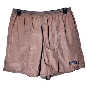 Patagonia Men's Vintage Baggies Shorts Windbreaker Board Lined in Washed Purple